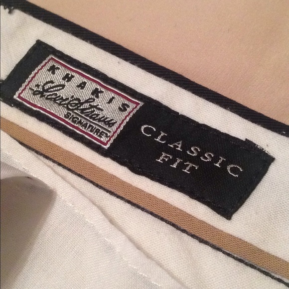 Men's Levy Strauss Signature Khaki Classic Fit - Picture 3 of 8